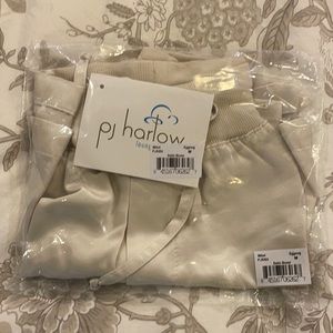 PJ Harlow Size Medium Mikel Shorts